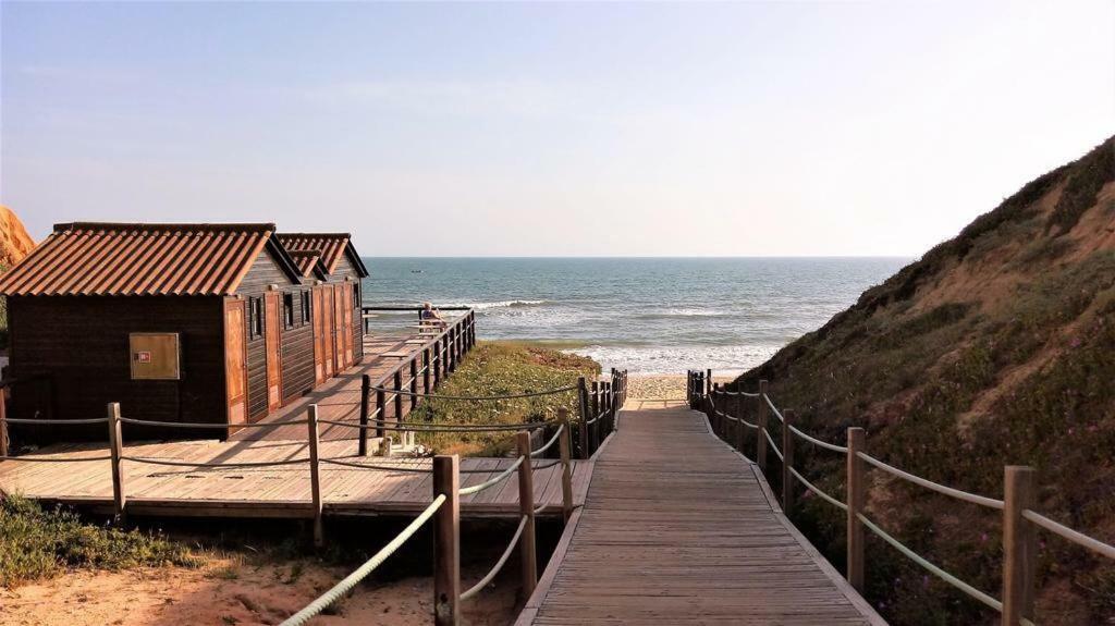 Falesia Beach Villa Olhos de Agua  Ngoại thất bức ảnh